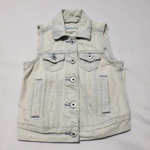 Girls denim vest size 6